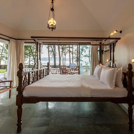 Casa Del Mer By Stayvista - Nearby Beach With, Sea-View Rooms & Coconut Farm Alībāg Εξωτερικό φωτογραφία