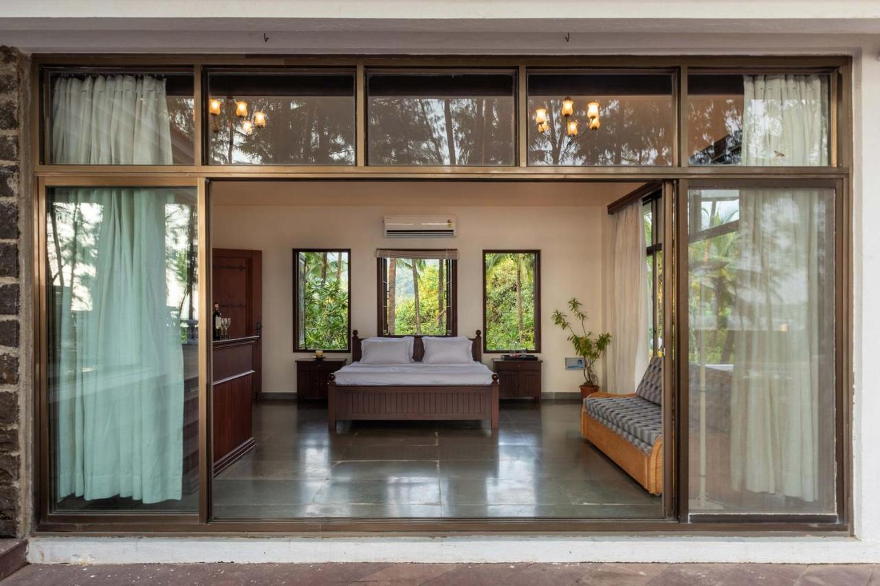 Casa Del Mer By Stayvista - Nearby Beach With, Sea-View Rooms & Coconut Farm Alībāg Εξωτερικό φωτογραφία